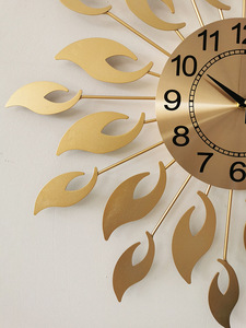 Nouvelle arrivée grande horloge murale en métal en forme de <span class=keywords><strong>soleil</strong></span>, moderne et créative, silencieuse, pour la décoration du salon, vente en gros - Product Image 6