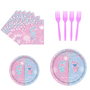 Piastra di impronte rivelatrici di genere per la festa del bambino che svela stoviglie e decorazioni a tema - Product Image 3