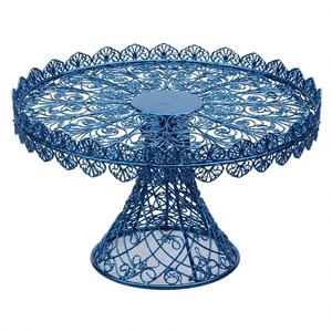 Cesta de almacenamiento y soporte para pasteles de metal azul cielo, diseño de alambre redondo para decoración de mostrador de cocina. - Product Image 1