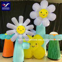 Fleur gonflable publicitaire géante pour décor extérieur
