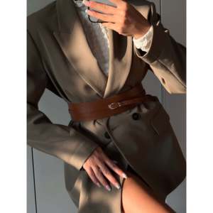 Ceinture longue en cuir avec boucle à ardillon en cuivre, style formel pour femmes et hommes - Product Image 2