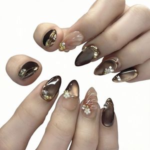 Kit de faux ongles à presser en gel souple, faits main, avec logo personnalisé, forme amande courte, style French, vente en gros - Product Image 1
