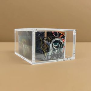 Boîte transparente acrylique de support d'affichage de jeu de cartes pour la collection et le stockage des joueurs de jeu - Product Image 1