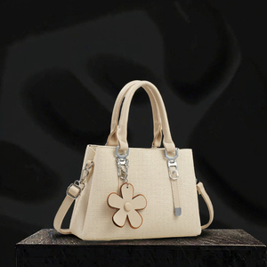 กระเป๋าถือสะพายข้างแบรนด์ Bateli Factory Fashion รุ่นหรูหรา ความจุ 1-1.9 ลิตร ผลิตด้วยมือ รุ่น 21468 ซิปปิด ซับในโพลีเอสเตอร์ - Product Image 2