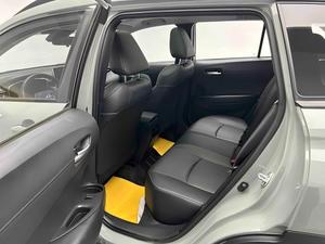 Corolla <span class=keywords><strong>Cross</strong></span> 2022 2.0L Édition Haut de Gamme SUV 5 places Automatique Noir Conduite à Gauche Jantes R18 Toit Ouvrant Panoramique Occasion - Product Image 5