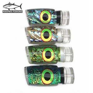 Leurre de pêche à la traîne en mer personnalisé avec coquille d'ormeau rouge à effet miroir et yeux teintés - Product Image 6