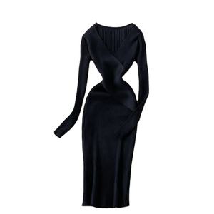 Conjunto de Vestido Suéter Negro Elegante para Mujer al por Mayor, Ropa de Moda Chic con Cuello en V, Vestidos Ajustados de Punto Acanalado para Otoño e Invierno - Product Image 2