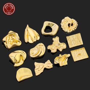 Botones de Metal con Forma Irregular Personalizados de Button Factory, Botones Elegantes Dorados con Logotipo Grabado para Accesorios de Ropa - Product Image 1