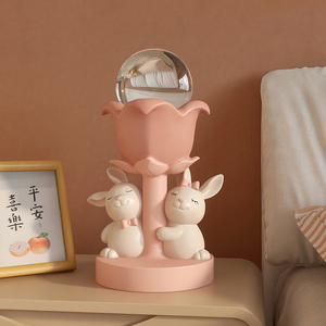 Paar-Hasen Tischdekoration mit Kristallkugel und Blume zur Raumdekoration Hochzeitsgeschenk - Product Image 1