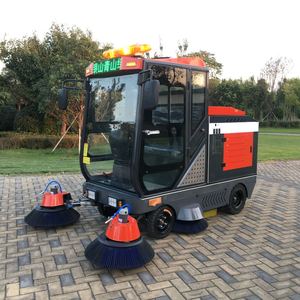 Máquina de Limpieza Industrial de Pisos para Carreteras y Calles Grandes SF2100 - Product Image 1