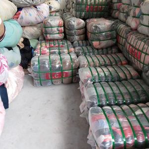 Vêtements d'occasion, chaussures et sacs, <span class=keywords><strong>vieux</strong></span> vêtements usagés, presse à balles - Product Image 3