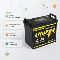 Baterai Penyimpanan Energi Rumah QG-D300AH-1 LiFePO4 12.8V 300Ah 3840Wh 150A Tampilan Volt Kontinu Pengisian Cepat 100A 6000 Siklus