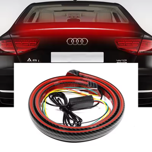 Aileron arrière avec lumière LED rouge - Décoration de voiture, bande de fibre optique, feu stop universel pour auto - Product Image 4