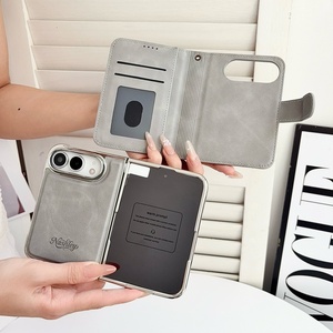 เคสโทรศัพท์หนัง PU ชุบเคลือบเงาแบบ 2 in 1 พร้อมแม่เหล็กและที่ใส่บัตร สำหรับ iPhone Duo พร้อมฟิล์มกันรอยหน้าจอ ป้องกันการกระแทก - Product Image 1