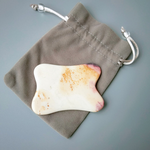 Envío gratuito corazón forma jade <span class=keywords><strong>sodalita</strong></span> jaspe de Mookaite guasha 100% natural jade gua sha - Product Image 1