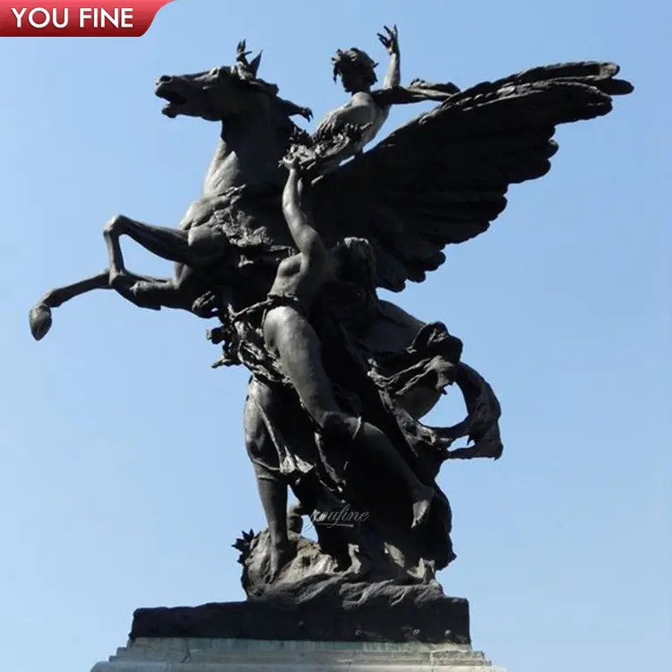 Statua in bronzo a grandezza naturale all'aperto di Pegasus il cavallo alato