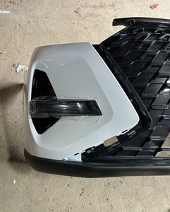Grille avant d'origine OEM d'occasion authentique 602001214AADQJ en stock, montage direct pour pare-chocs avant de <span class=keywords><strong>voiture</strong></span> Chery Tiggo 8 Pro - Product Image 2