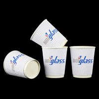 Gobelets à café en papier ondulé jetables écologiques imprimés sur mesure avec couvercles pour l'emballage à emporter d'espresso chaud et de latte