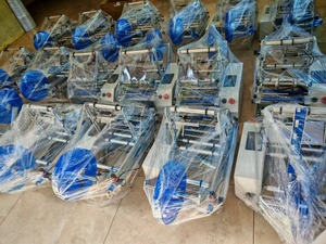 Máy tính để bàn tự động Sticker vòng nhựa Chai Thủy Tinh ghi nhãn chai máy bán tự động cho chai - Product Image 5