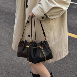 Bolso de Cuero Estilo Vintage de Moda 2026 para Mujer, Bolso Tipo Cubo Pequeño, Bandolera con Cordón, para Todas las Temporadas - Product Image 5