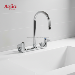 Robinet de cuisine industriel à double poignée en laiton chromé, à montage sur plan, avec bec pivotant - Product Image 4