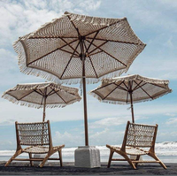 Payung Aluminium Anyaman Gaya Bohemian dengan Rumbai, Tahan Air, dan Anti UV untuk Penggunaan di Luar Ruangan, Hotel, Kolam Renang, Teras, dan Paviliun