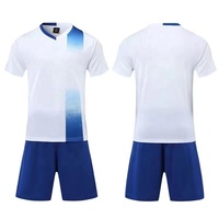 Maillot de football pour hommes personnalisé vêtements de football bleu uniformes de club de football vente en gros de maillots de football ensemble de club d'entraînement original à séchage rapide