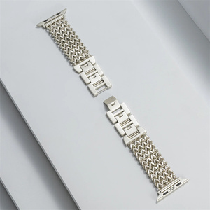 <span class=keywords><strong>Bracelet</strong></span> de luxe pour <span class=keywords><strong>Apple</strong></span> <span class=keywords><strong>Watch</strong></span> Band Ultra <span class=keywords><strong>Bracelet</strong></span> pour IWatch 11 10 9 8 7 <span class=keywords><strong>Bracelet</strong></span> en acier inoxydable Chaîne en métal - Product Image 2