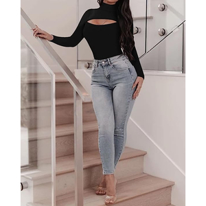 <span class=keywords><strong>Body</strong></span> Elasticizzato Personalizzato Under Lulu con Scollo Frontale a T-Shirt e <span class=keywords><strong>Maniche</strong></span> <span class=keywords><strong>Lunghe</strong></span> per Donne - Product Image 2