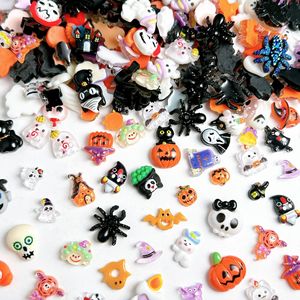 50 pièces de breloques pour ongles en résine, couleurs assorties, motifs citrouille et fantôme 2D, style japonais, écologiques, accessoires de décoration pour nail art d'Halloween - Product Image 6