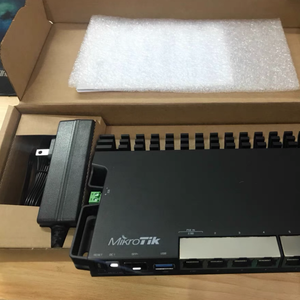 Router Mikrotik RB5009UPr+S+IN con PoE-In/Out, Encriptación WEP y Función QoS - Product Image 4