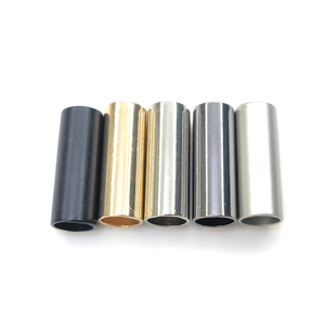 Terminales de Cordón Metálicos con Logotipo Personalizado, Puntas de Cordón con Logotipo Láser para Zapatillas, Accesorios para Cordones, Extremos de Cordón para Sudaderas - Product Image 3