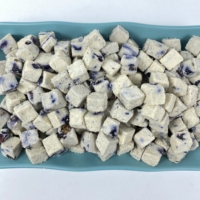 Cubes de poulet lyophilisés aux myrtilles, friandise riche en protéines pour récompenser les chats difficiles et les chiens de petite race, complément alimentaire