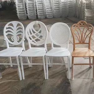 Chaises de fête PP Chiavari meubles de salon location polyéthylène blanc en plastique chaises de salle à manger Tiffany