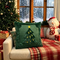 Housse de coussin en fausse fourrure de renne de Noël en gros, brodée de flocons de neige, pour canapé, lit et décoration intérieure
