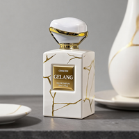 Flacon de parfum personnalisé élégant 30 ml 50 ml Flacon de parfum carré en verre blanc 100 ml Flacon de parfum vide avec emballage boîte