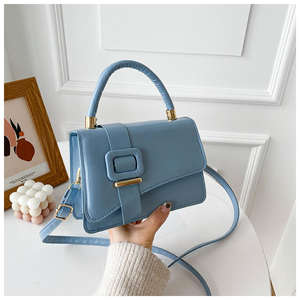 New Women's <b>Chain</b> Buckle Shoulder Bag Square Pu Material Fashionable, Popular, Exquisite Texture Square <b>Handbag</b> - Product Image 3