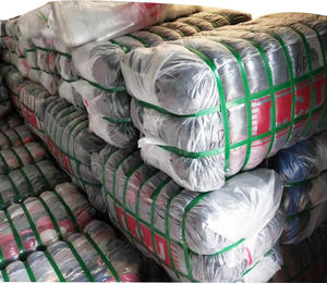 Petite presse à balles électrique pour vêtements Emballage de pressage hydraulique pour tissu d'<span class=keywords><strong>occasion</strong></span> Applicable pour film plastique en papier pour vêtements - Product Image 4