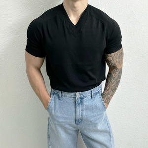 T-shirt tricoté à manches courtes pour hommes, col en V, coupe ajustée, en soie glacée, couleur unie, vêtements d'été pour adolescents - Product Image 3