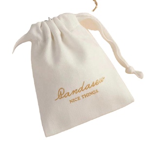 Sac à cordon en coton beige 5*7 pouces, petit sac en mousseline doux et économique pour l'emballage et les bijoux - Product Image 2
