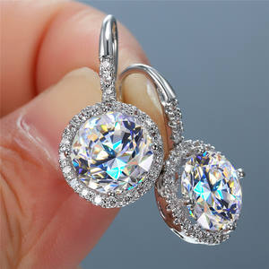 Boucles d'oreilles en or blanc Song Vatc avec diamants ronds taille brillant, couleur D, certifiées GIA, bijoux classiques pour femmes, pour mariage - Product Image 3