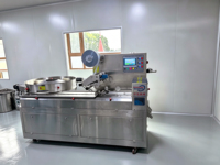 Machine d'emballage de type oreiller multifonction à grande vitesse avec trois servomoteurs pour bonbons granulaires