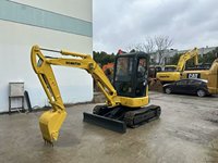 Excavatrice Komatsu 35 MR, poids opérationnel de 3500 kg, capacité de la benne de 0,12 m³, puissance de 20,4 kW