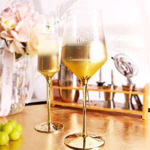 Verre à <span class=keywords><strong>vin</strong></span> en vrac en cristal <span class=keywords><strong>rouge</strong></span> bourgogne soufflé à la main et verre à champagne avec pied noir et tige <span class=keywords><strong>rouge</strong></span> - Product Image 5