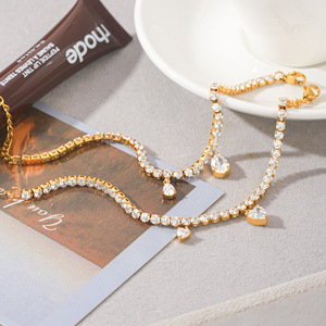 Pulsera Impermeable de Acero Inoxidable Chapada en Oro de 18K con Colgante de Corazón de Zirconia en Forma de Lágrima para Mujer - Product Image 3