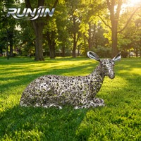 RUNJIN RJ-107 Sculpture florale ajourée personnalisée grandeur nature en forme de cerf, forgée à la main, finition miroir 8K, art moderne en acier inoxydable