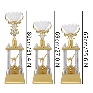 La fábrica personaliza varios trofeos para atletismo, sanda, artes marciales, taekwondo, tenis, rugby, bádminton y baloncesto. - Product Image 6