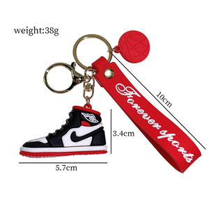Accessoires de porte-clés créatifs en plastique pour chaussures de dessin animé 3D, pendentif de sac, petit cadeau - Product Image 4