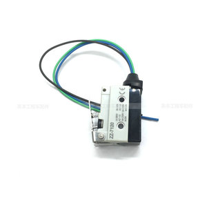 ไมโครสวิตช์ Doosan Daewoo รุ่น WD006 SPDT สำหรับรถขุด ระบบล็อคเพื่อความปลอดภัย ใช้งานได้ 100,000 ครั้ง มาตรฐาน IP21 - Product Image 1