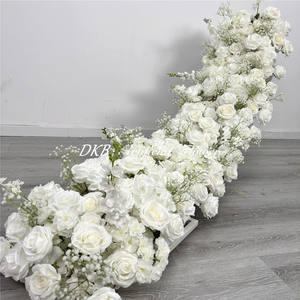 Arreglo floral para mesa de boda, camino de mesa con rosas blancas, camino de mesa para arco. - Product Image 2